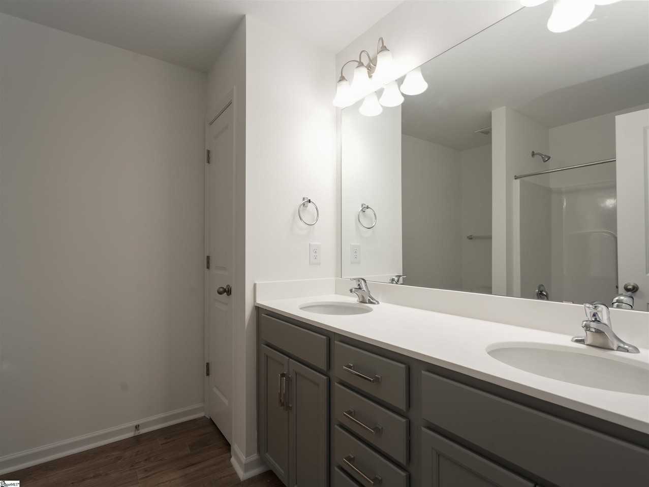 33 Thorne St - Photo 7 of 12