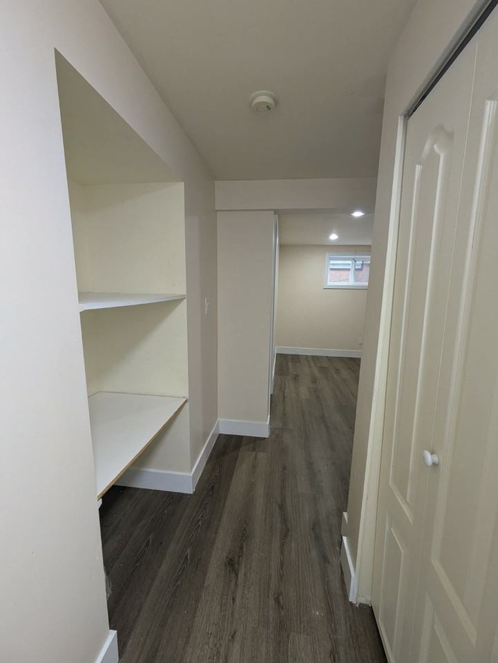 1216 Edinburgh Street - Photo 4 of 13