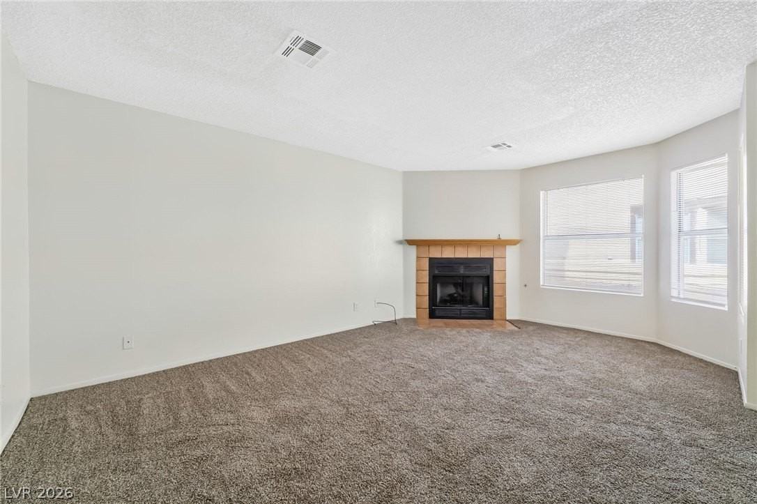566 Kristin Ln - Photo 5 of 23