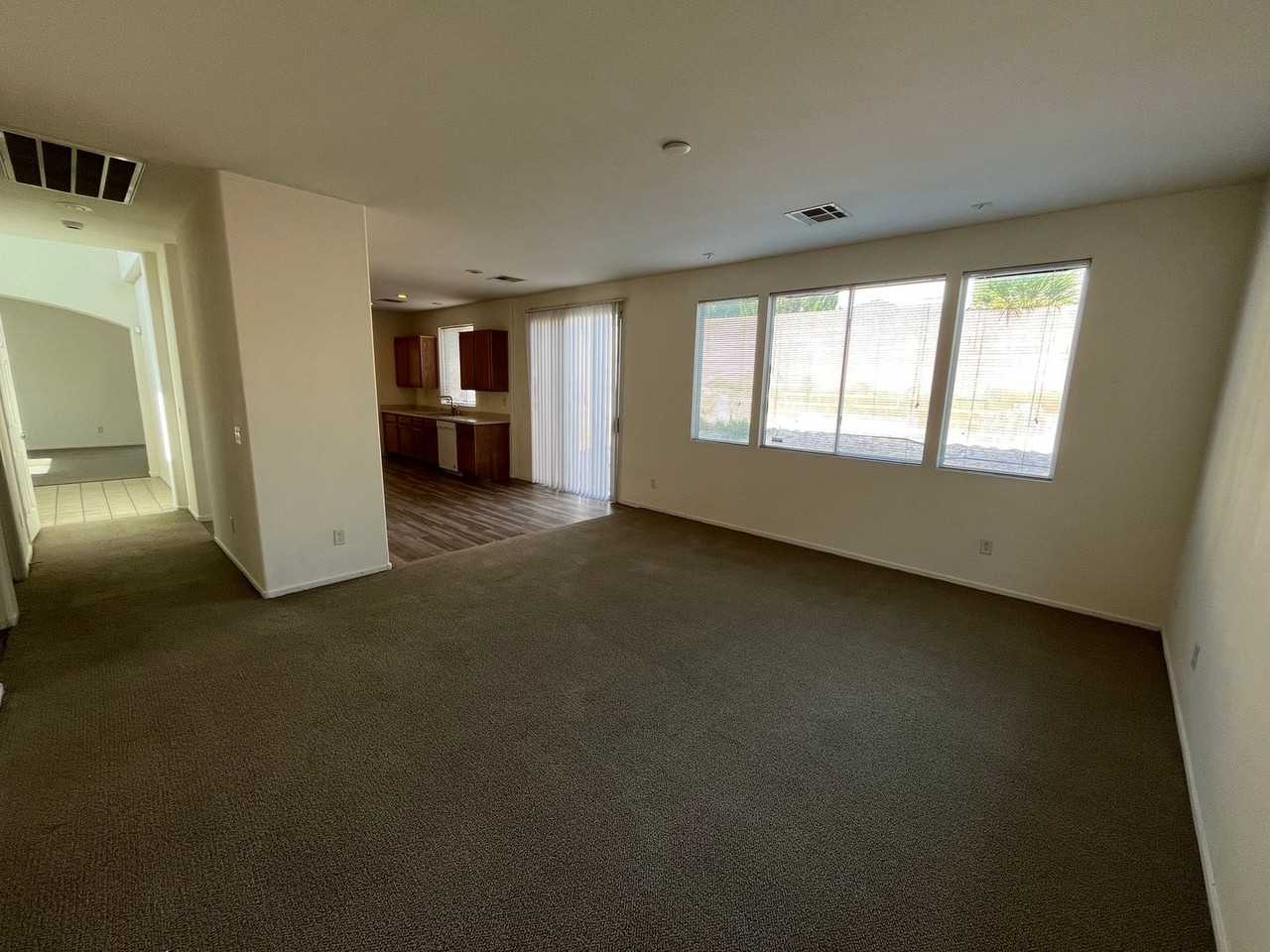5519 Amy Lynn St - Photo 2 of 24