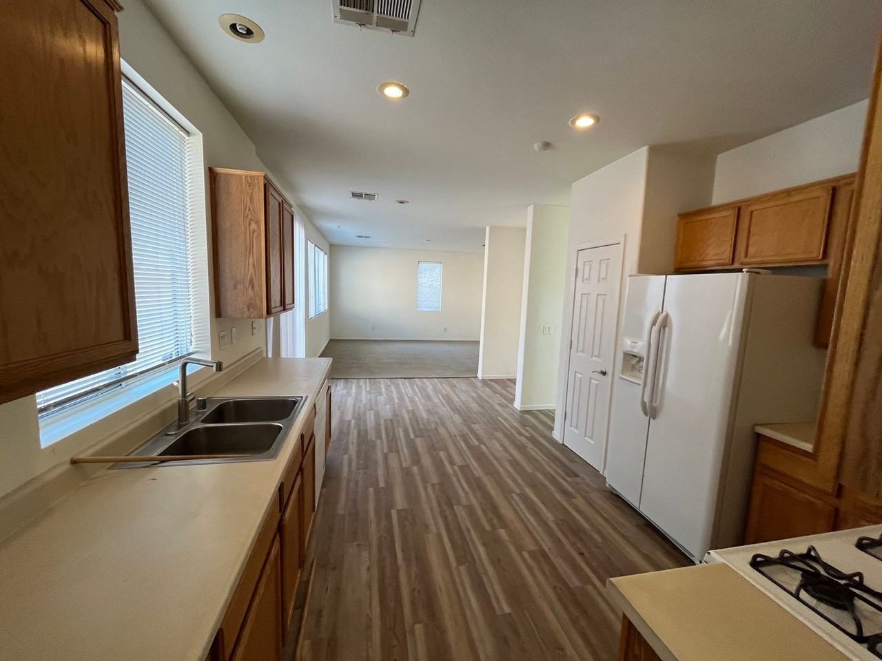 5519 Amy Lynn St - Photo 6 of 24