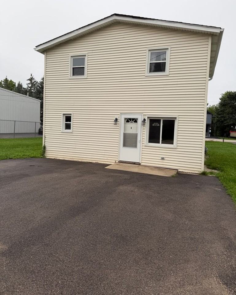 11236 258th Ct - Photo 2 of 16