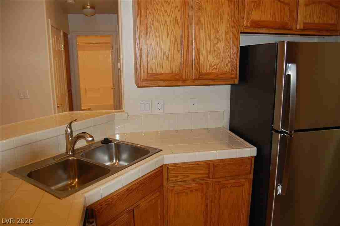 1791 Sycamore Ave #B - Photo 6 of 16