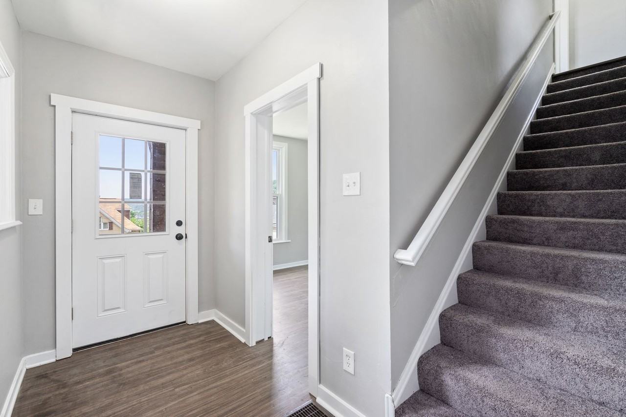 325 Welsh Ave - Photo 3 of 19