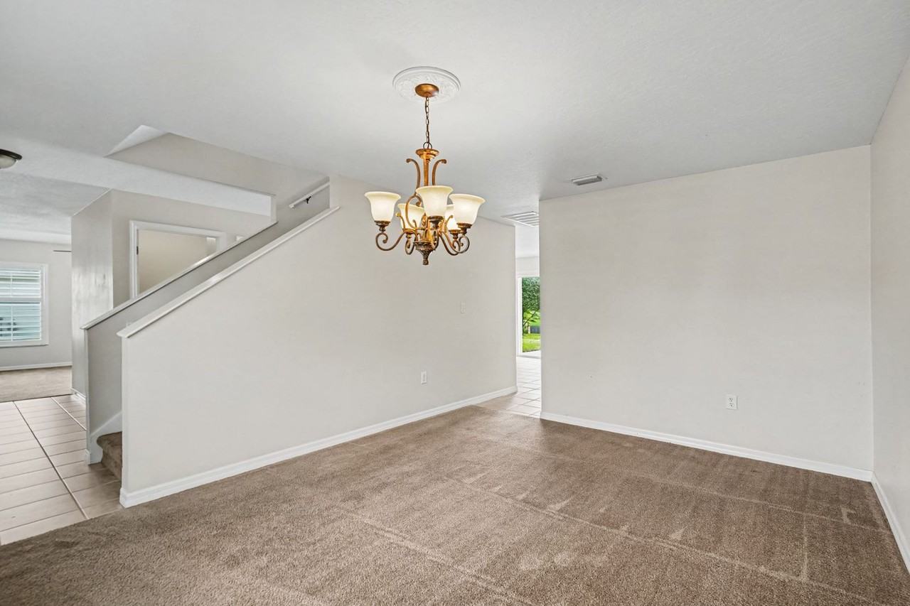 5353 Outlook Dr - Photo 5 of 18