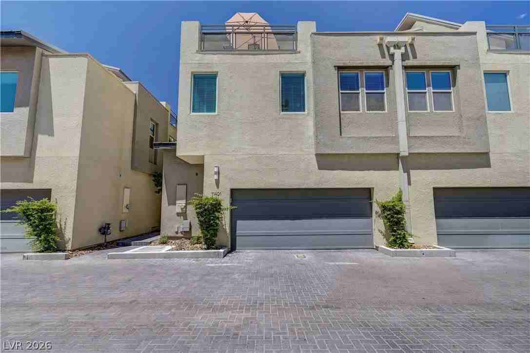 11401 Gravitation Dr - Photo 2 of 50