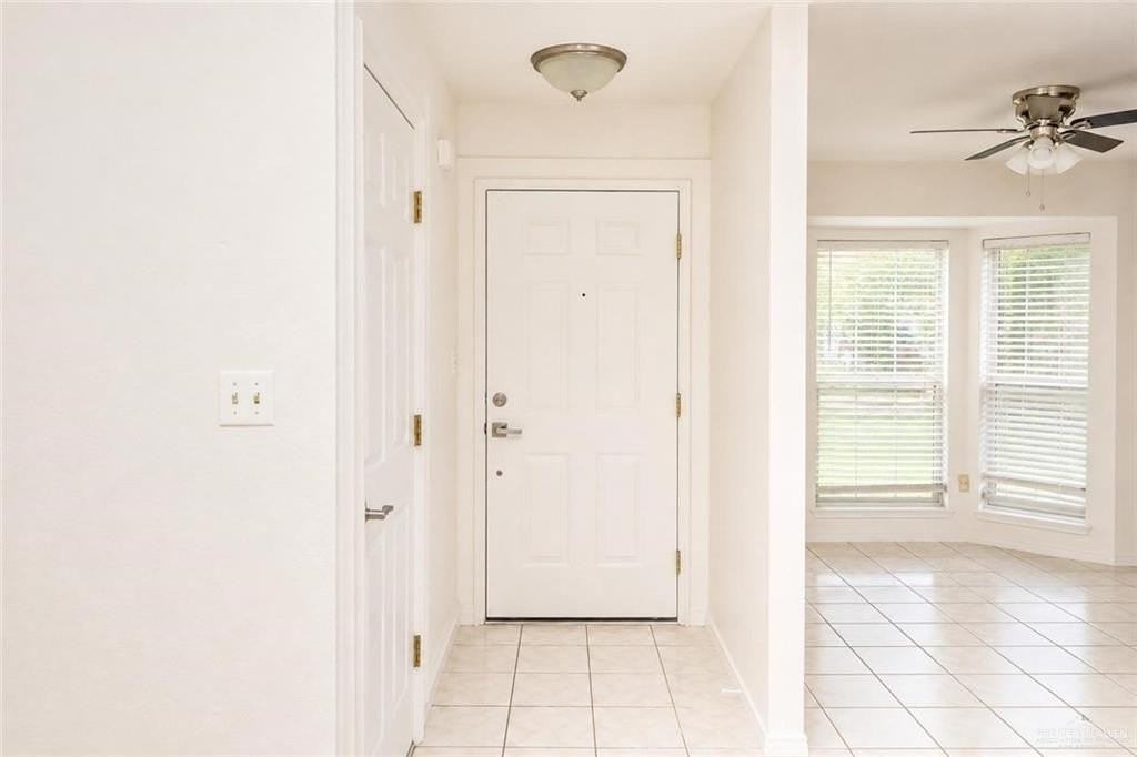 2302 Brock St - Photo 3 of 15