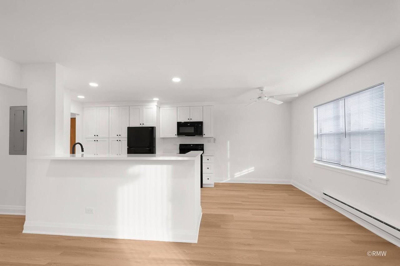 220-248 S. Rush Street - Photo 5 of 12