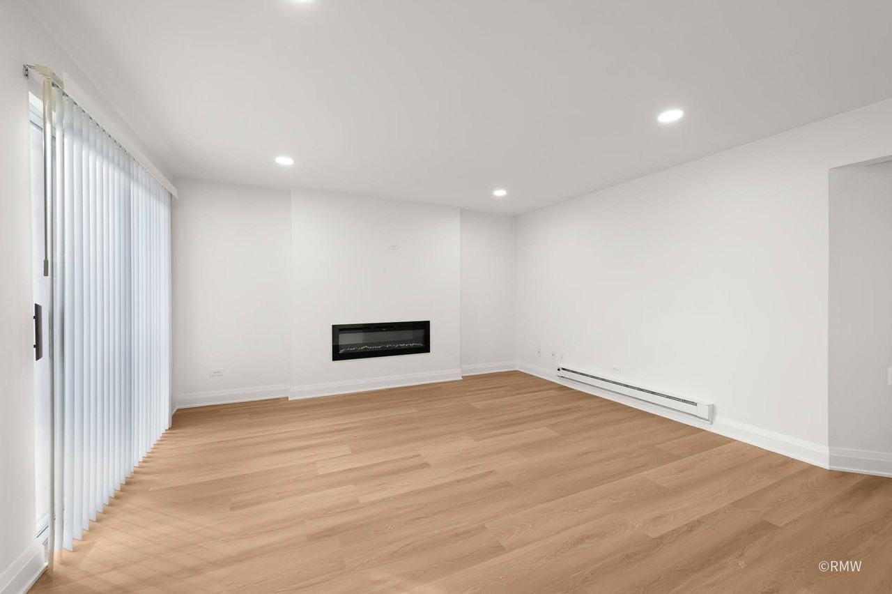220-248 S. Rush Street - Photo 7 of 12