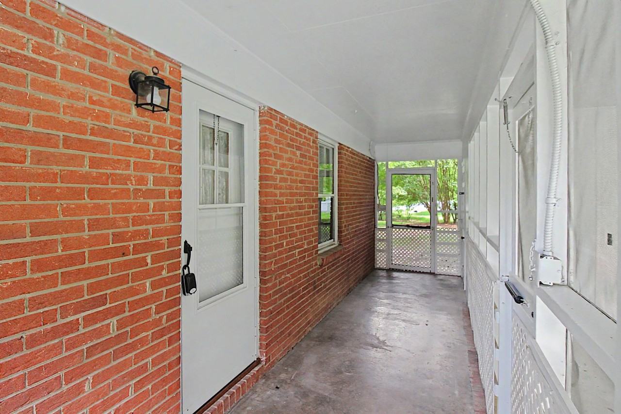 1920 John Moore Rd - Photo 4 of 22
