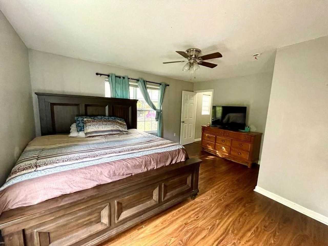 304 Fairview Ave - Photo 6 of 8