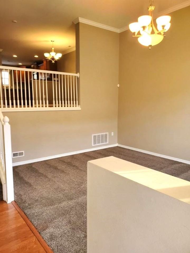 32 Fuller Cir - Photo 3 of 24