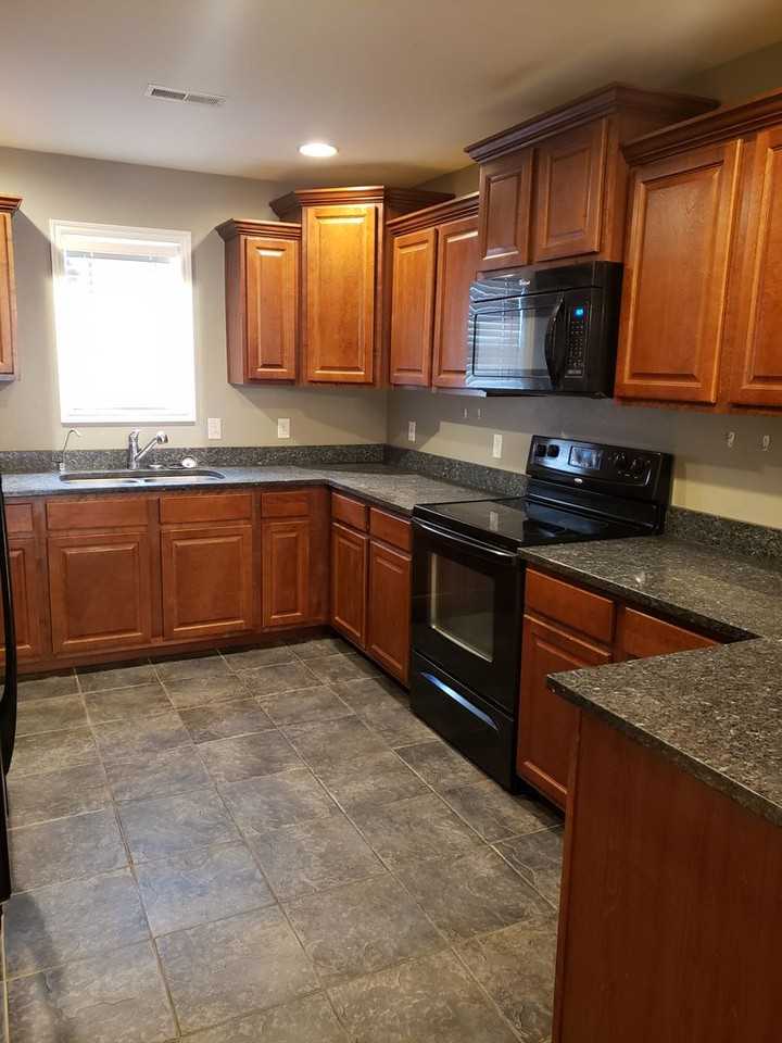 32 Fuller Cir - Photo 7 of 24