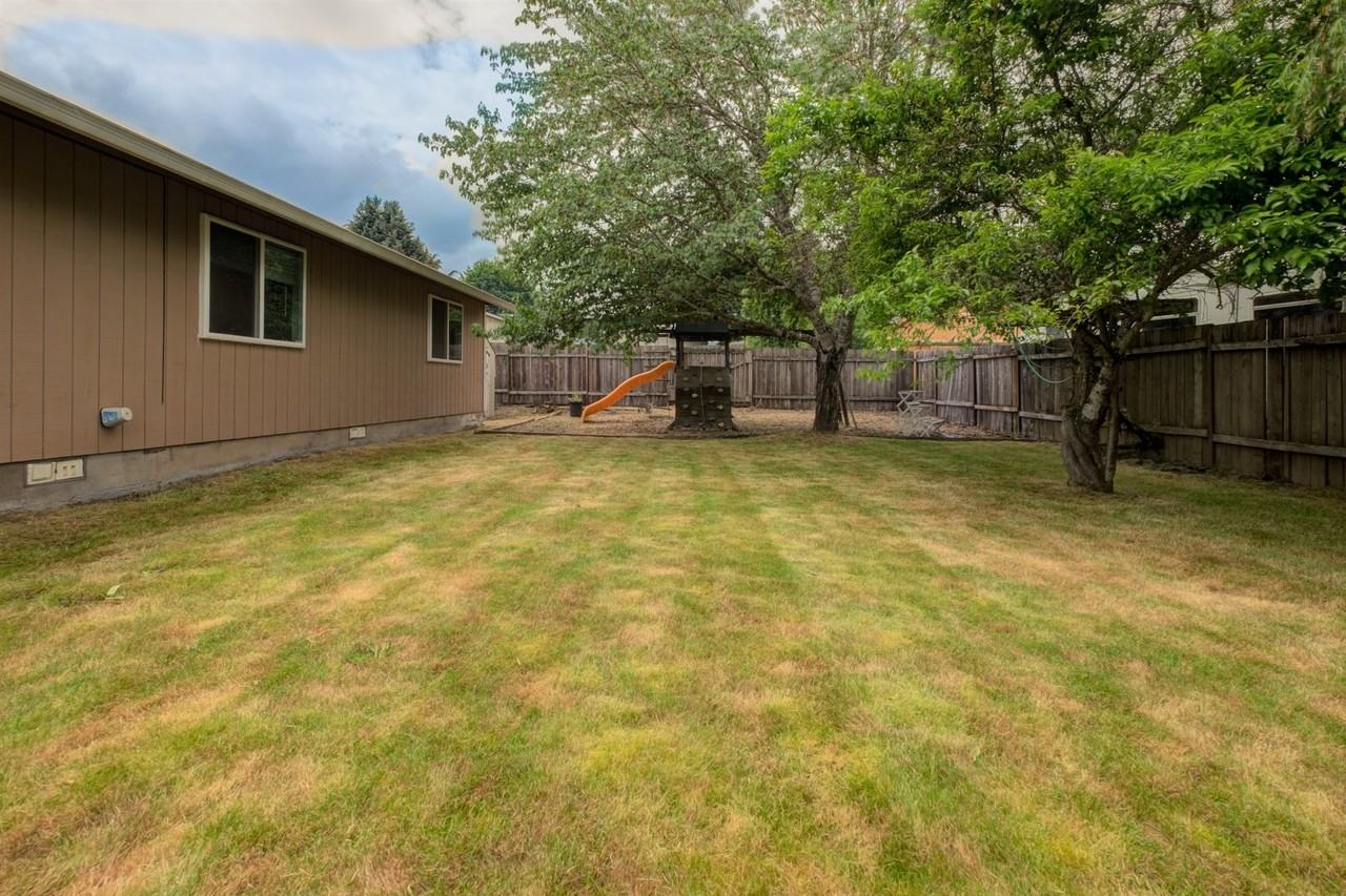 529 Ballad Way - Photo 2 of 23