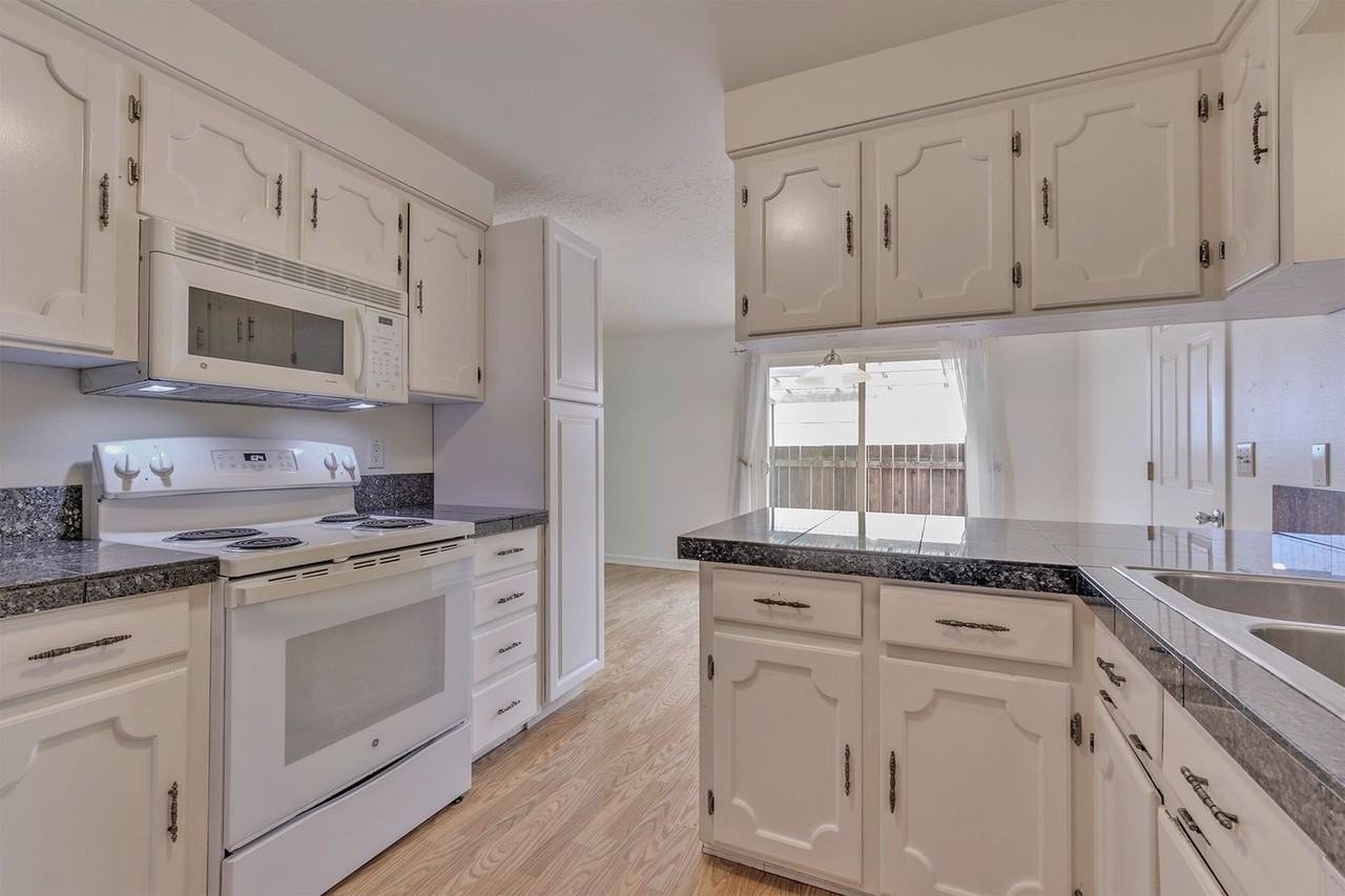529 Ballad Way - Photo 6 of 23