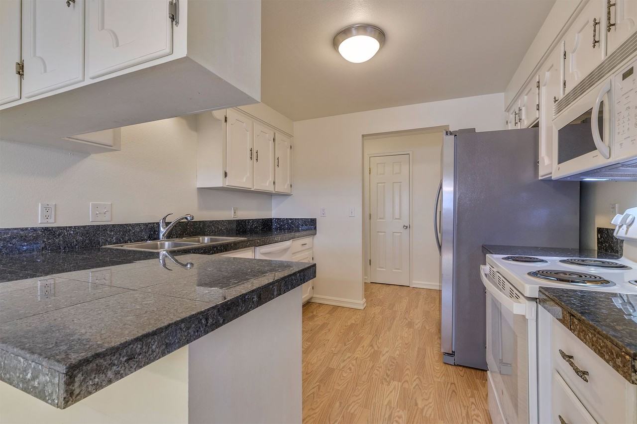 529 Ballad Way - Photo 7 of 23