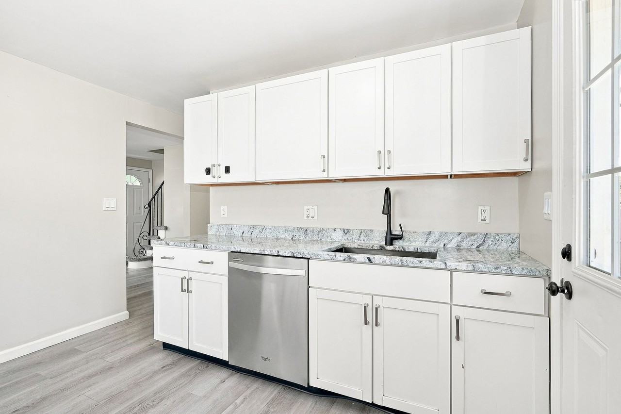 643 Westphal Ave - Photo 6 of 10