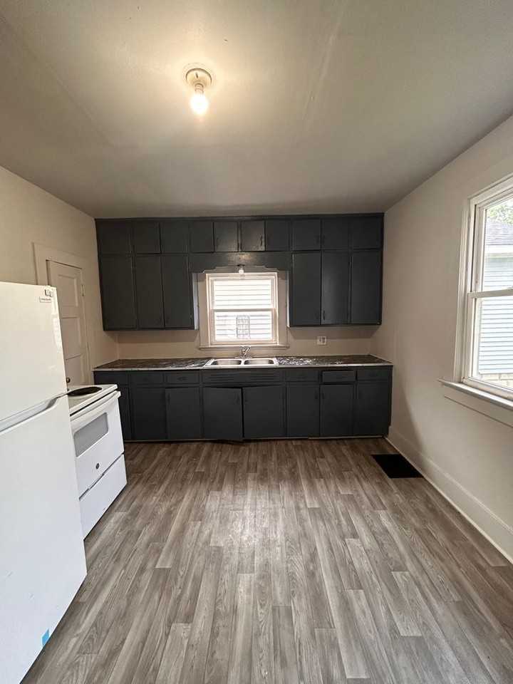 3413 Oliver St - Photo 5 of 9