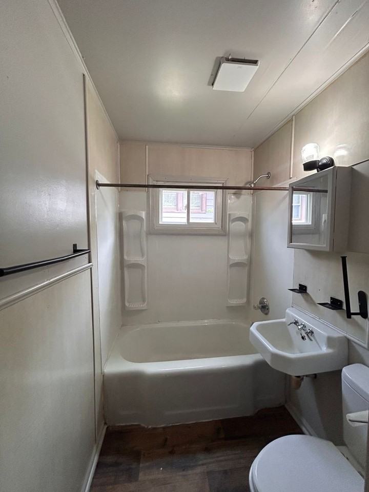 3024 Holton Ave - Photo 6 of 6