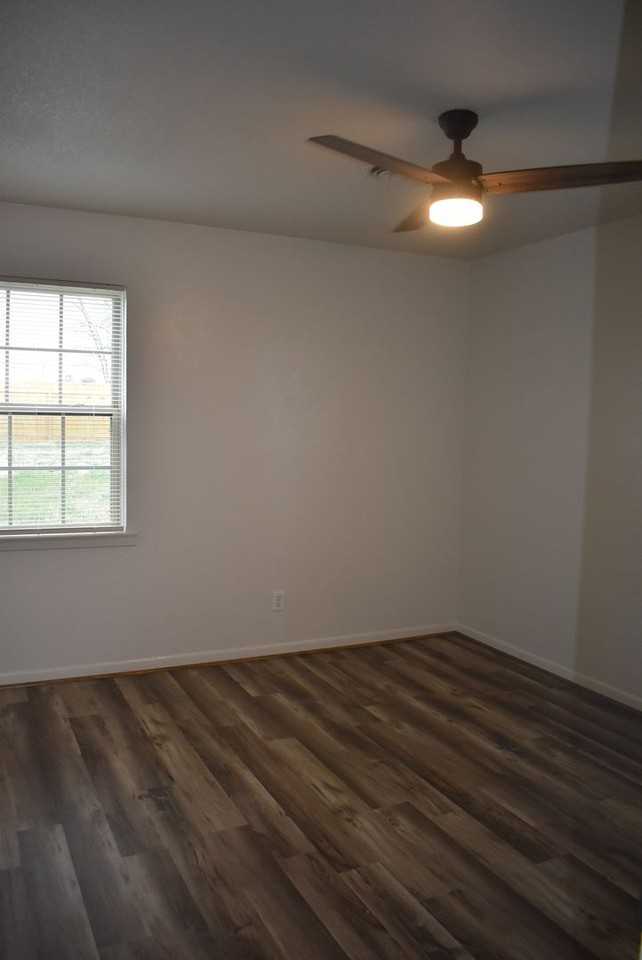 201 North Dr - Photo 7 of 19