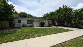 1448 Ne 27th Ct - Photo 1 of 1