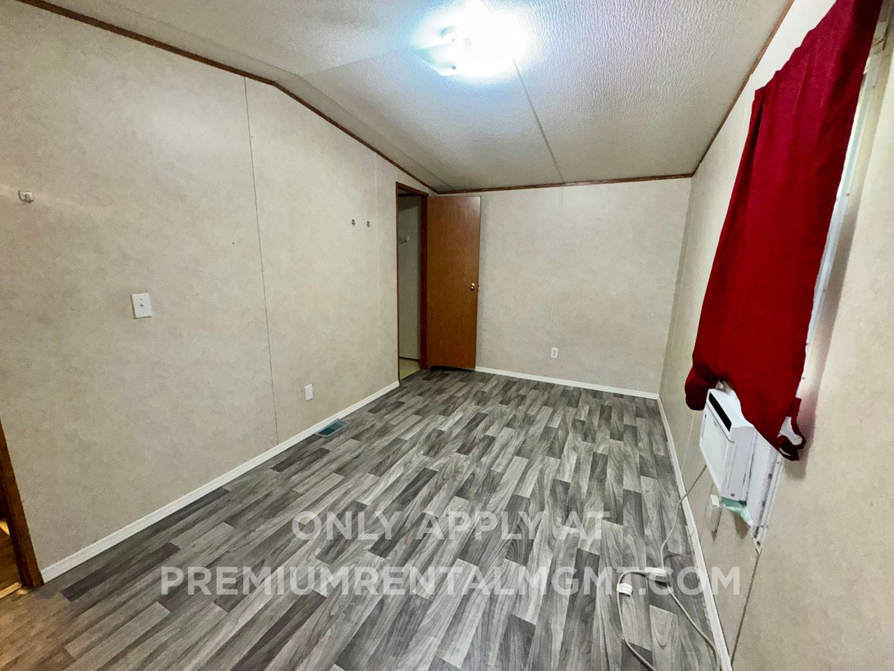 641 Bayou Dr - Photo 7 of 32