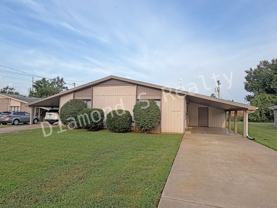 2545 S South Pl - Photo 1 of 1