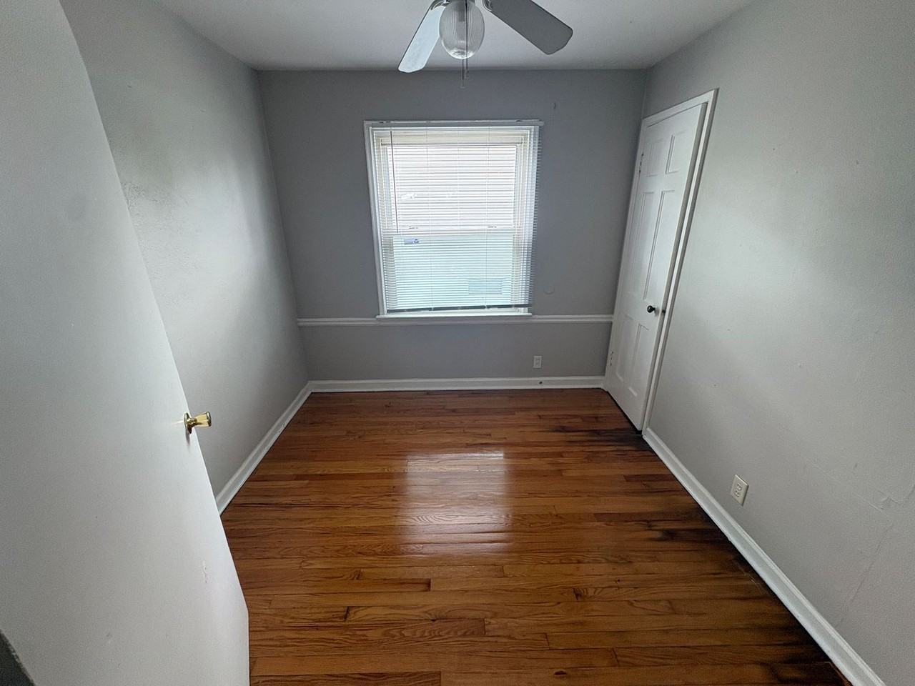 8131 Zoe Dr - Photo 4 of 8