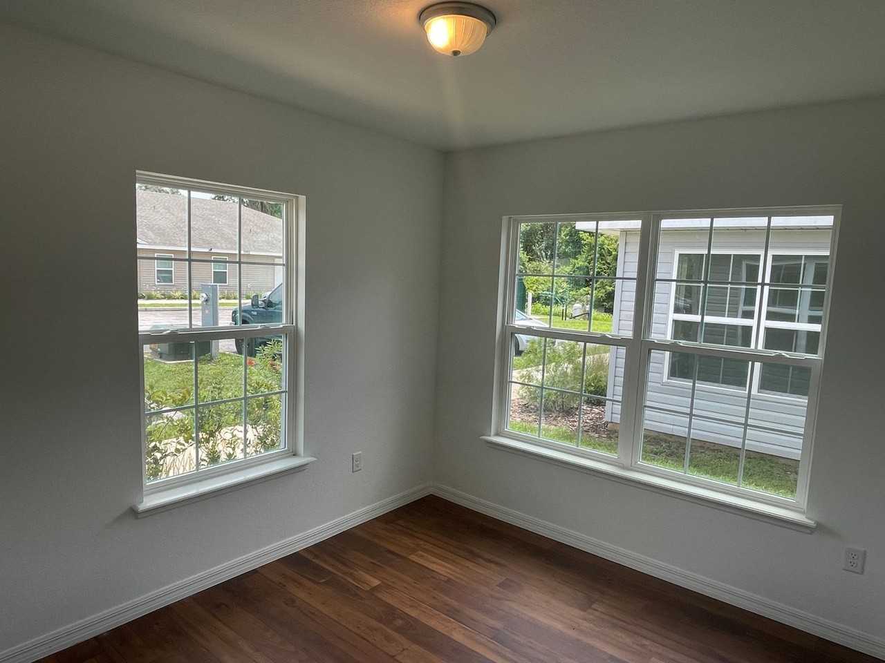1980 Ne 17th Pl #1 - Photo 4 of 14