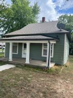 featured image of 801 W 2nd St