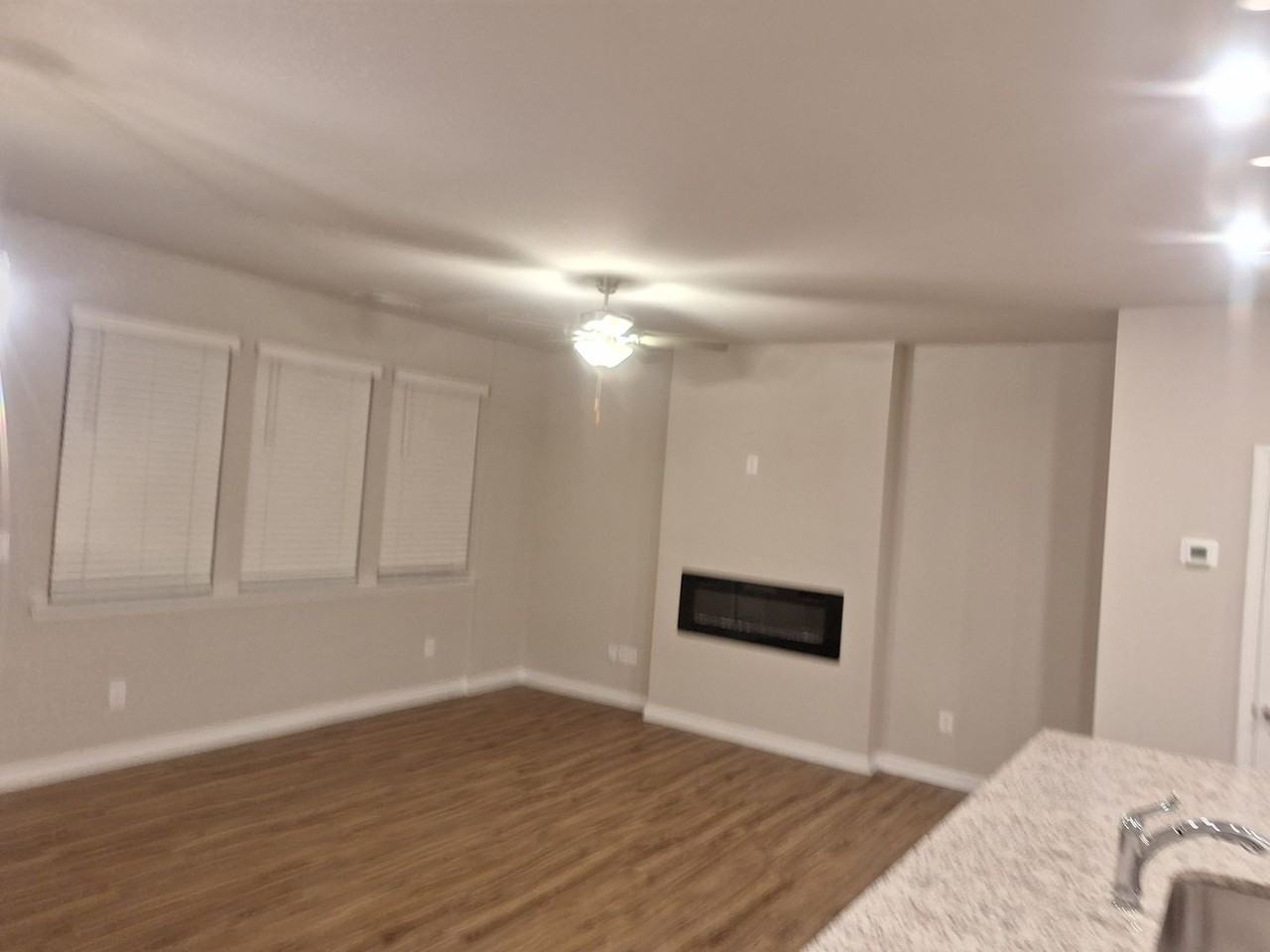 220 Turner Ln - Photo 6 of 36