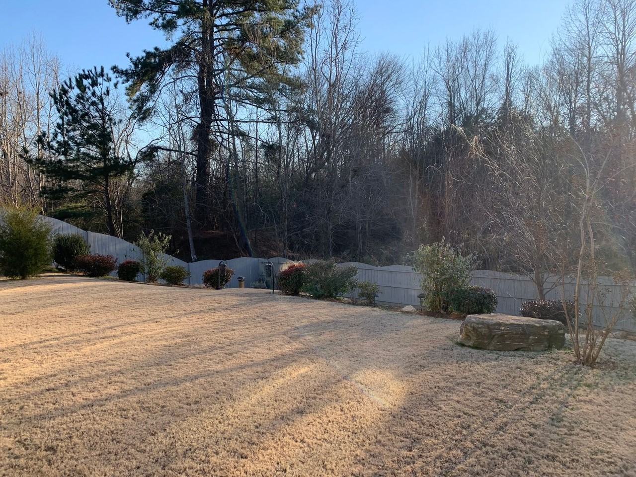 549 W Holloway Dr - Photo 3 of 33