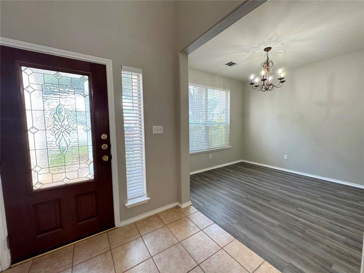 2311 Portwood Bend Cv - Photo 3 of 41