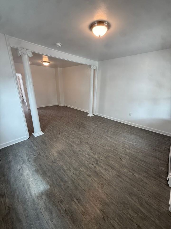 64 S Front St - Photo 4 of 32