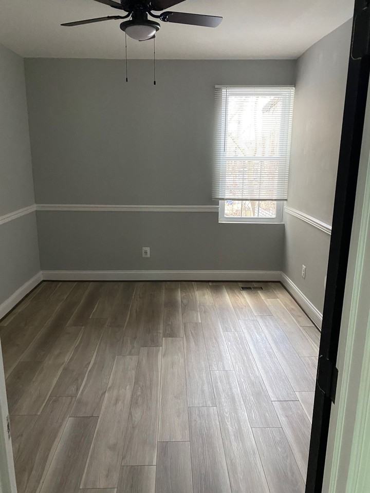 1233 North Luzerne Avenue - Photo 6 of 10