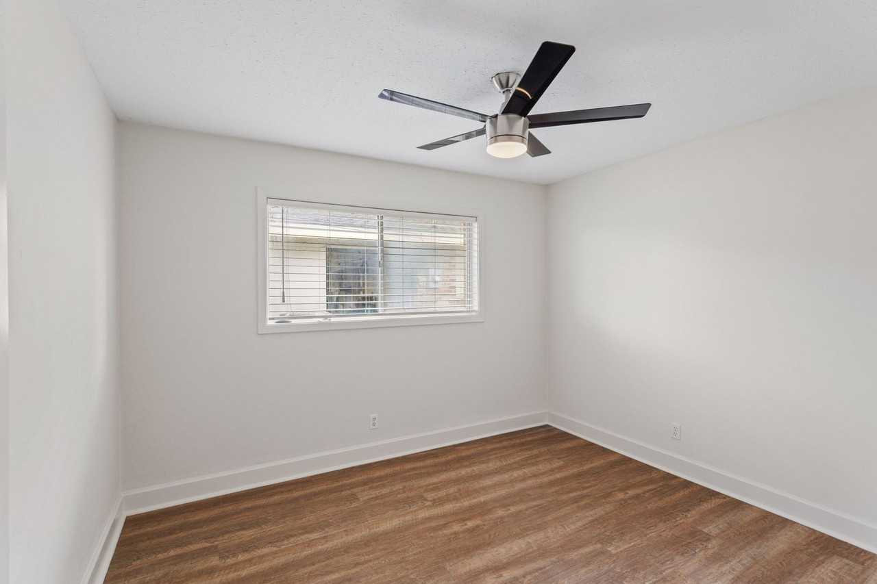 4842 Ponderosa St - Photo 5 of 10