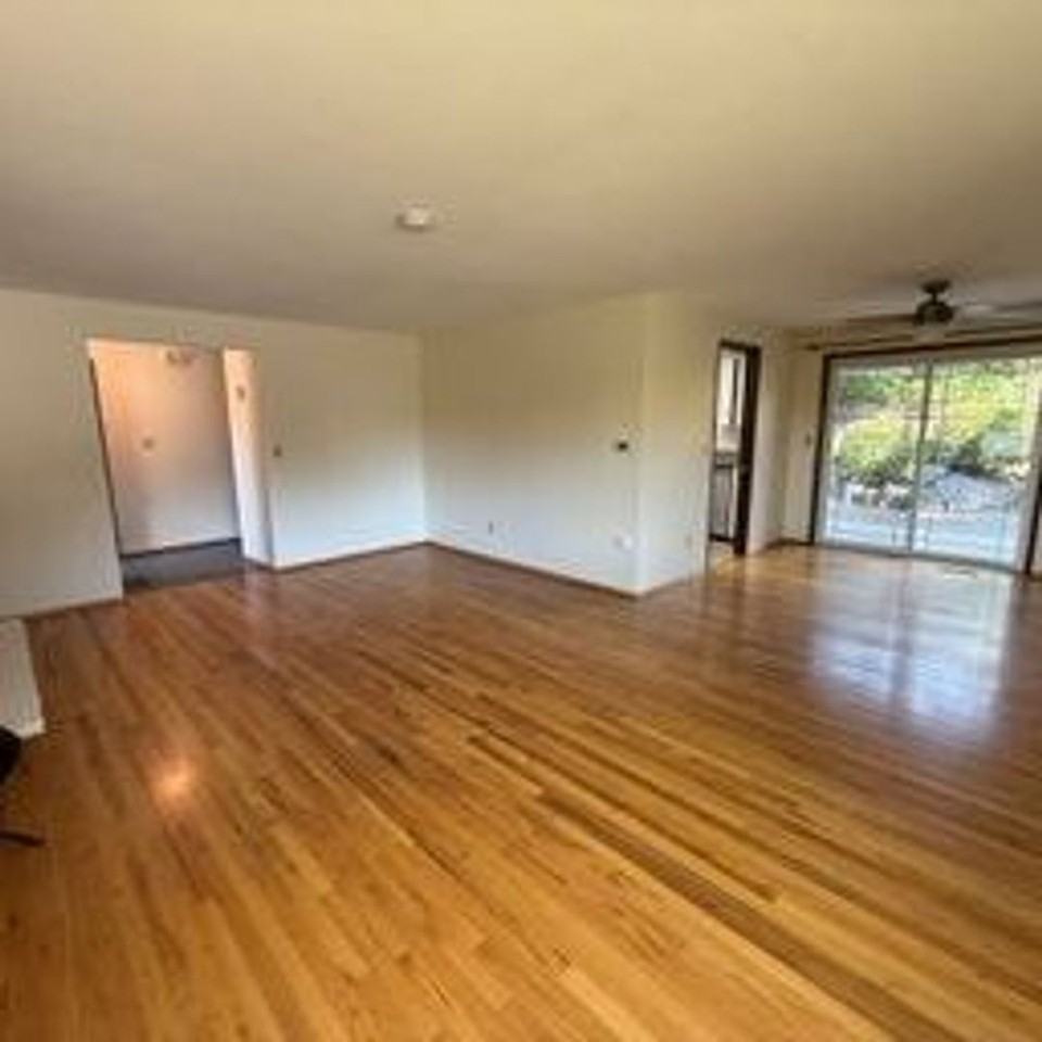 1852 138th Pl Se - Photo 7 of 29