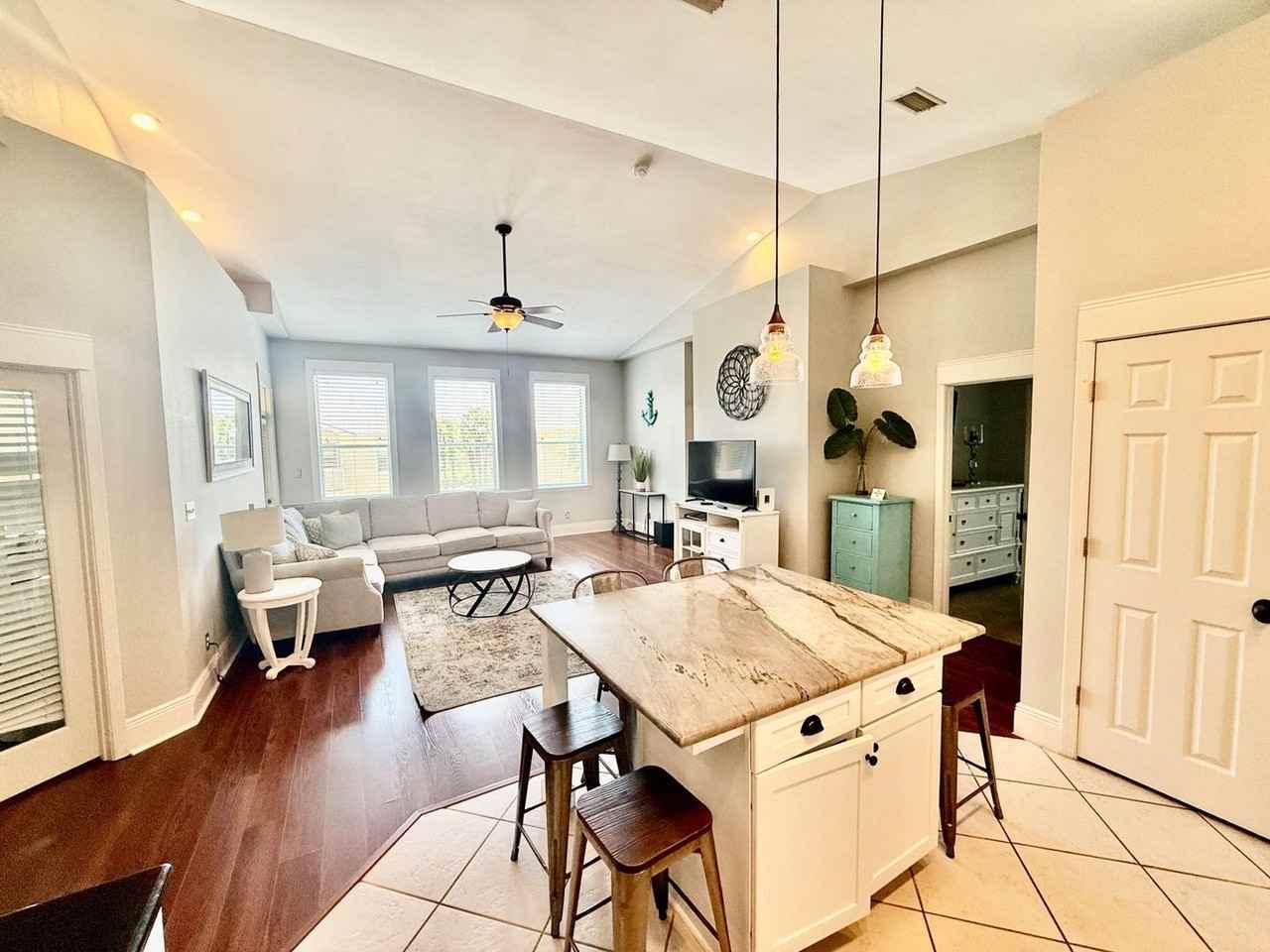 122 Shore Bird Dr - Photo 3 of 11