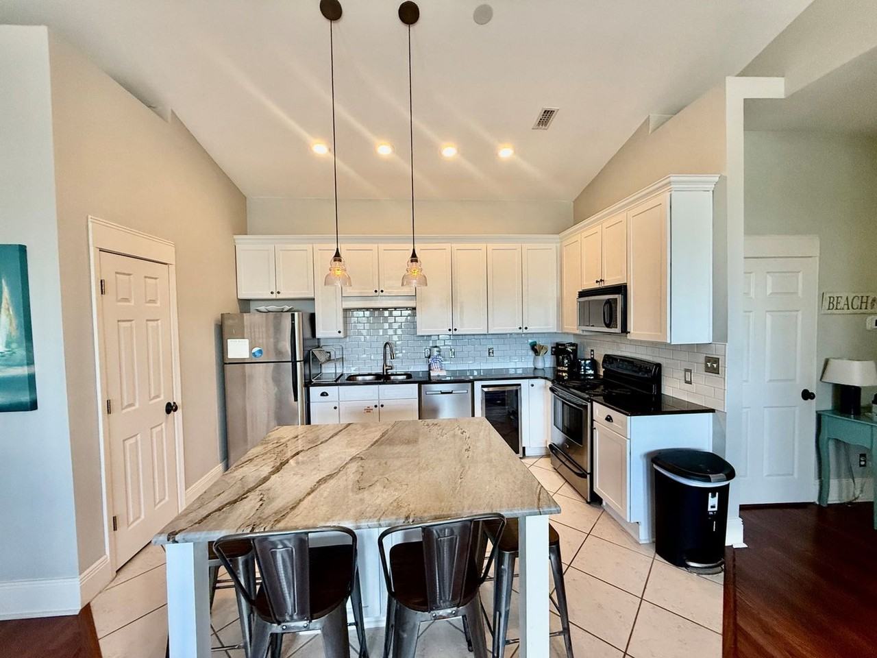122 Shore Bird Dr - Photo 5 of 11
