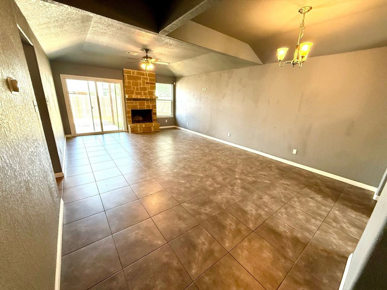 7243 Hardesty - Photo 3 of 17