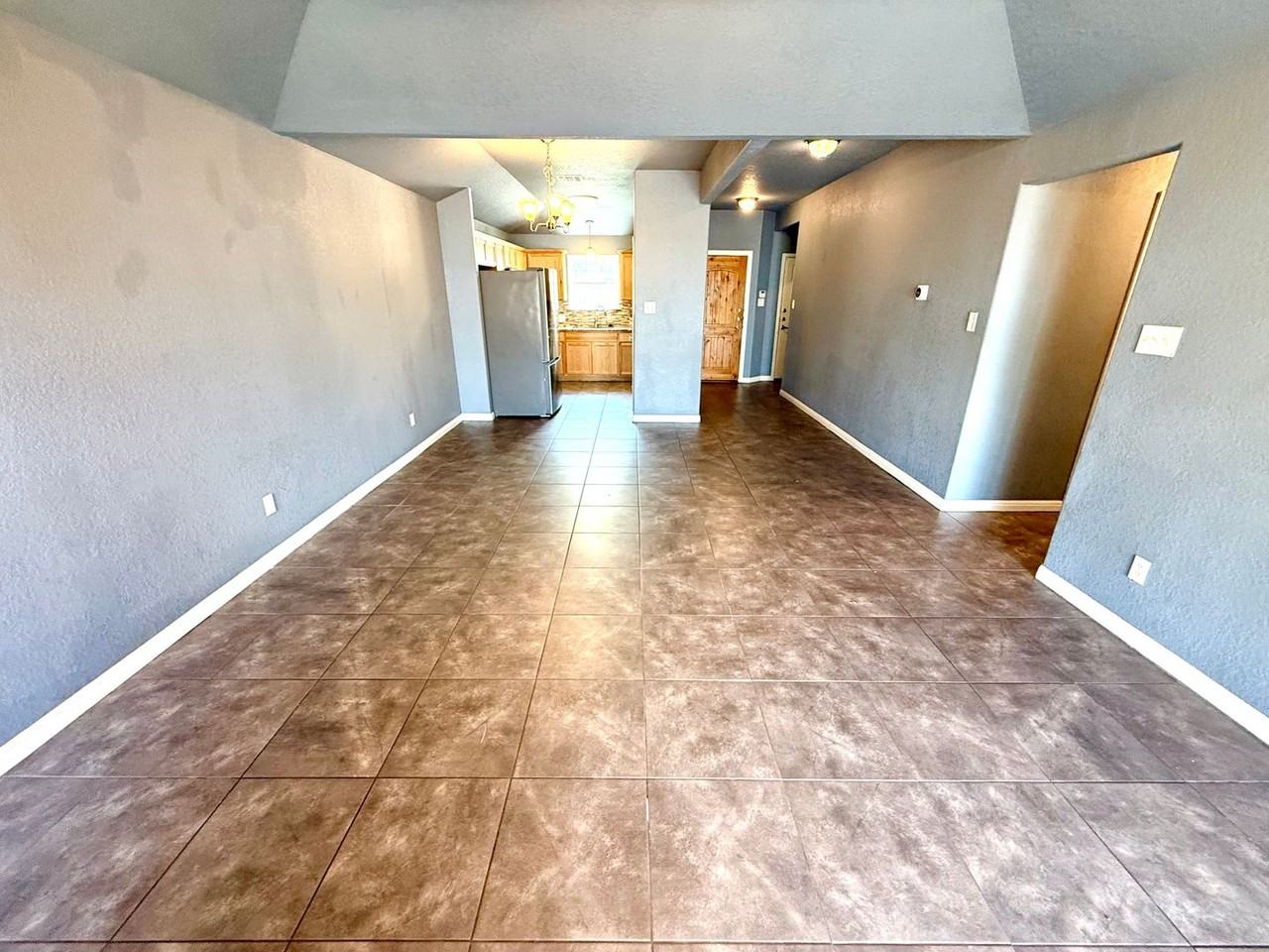 7243 Hardesty - Photo 5 of 17