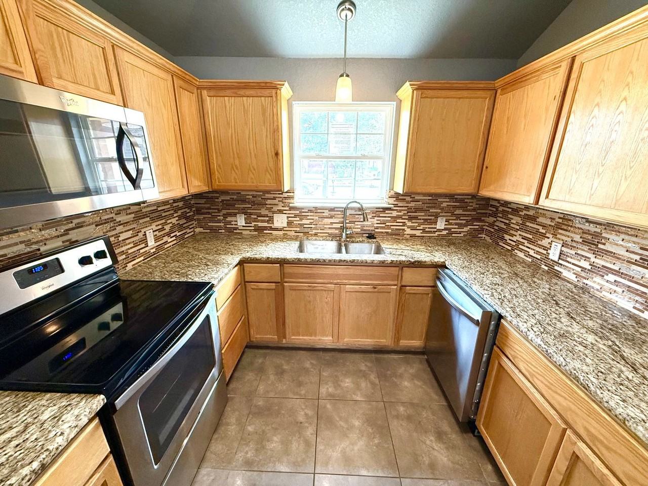 7243 Hardesty - Photo 7 of 17