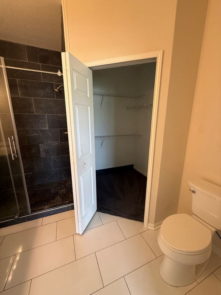 E Longleaf Dr - Photo 4 of 14