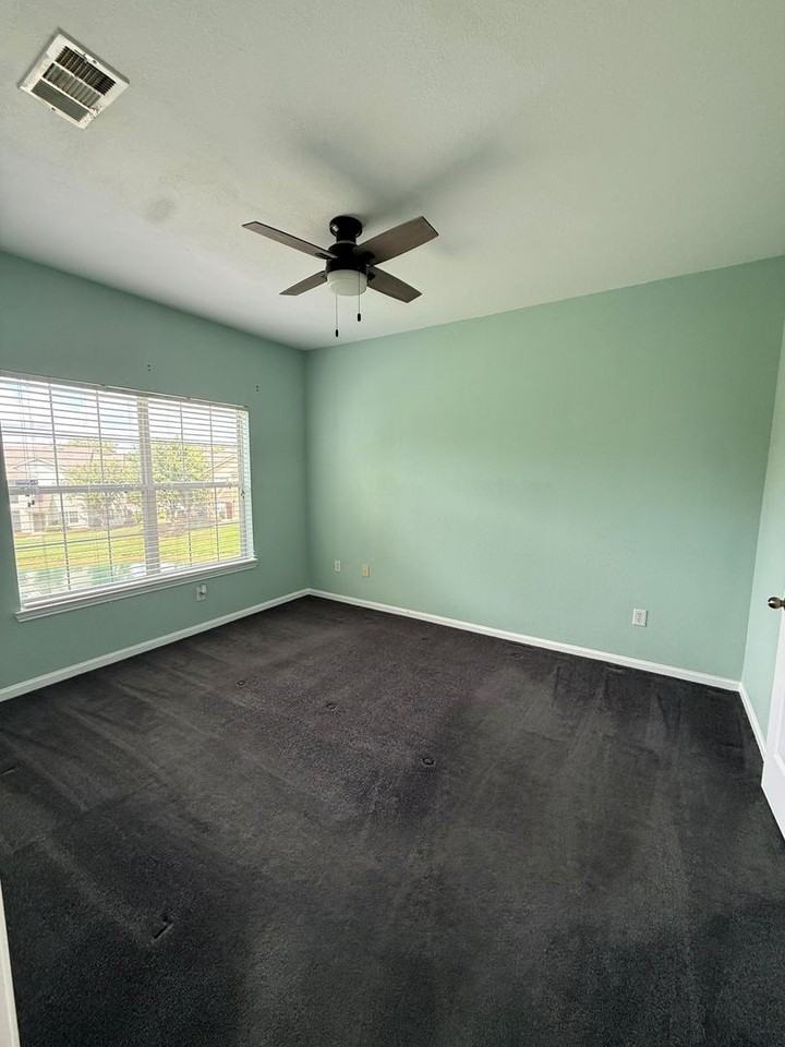E Longleaf Dr - Photo 5 of 14