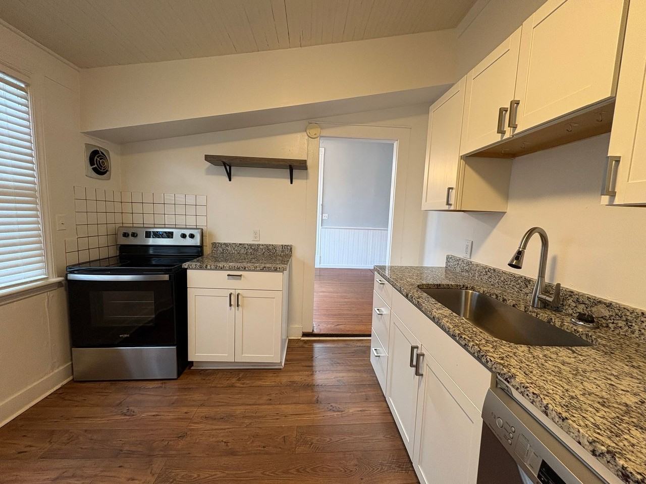 2461 Rivermont Ave #C - Photo 6 of 13