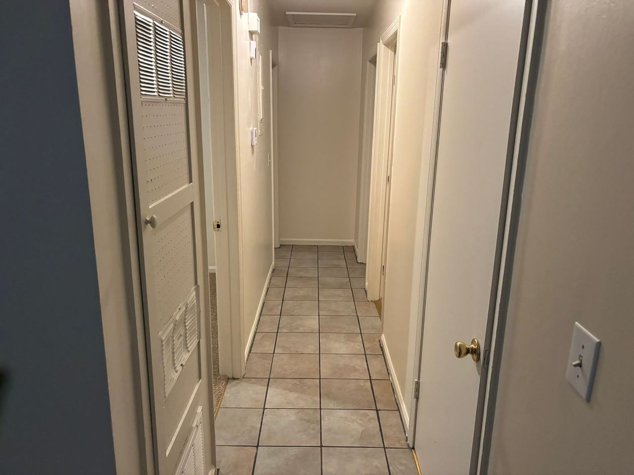 468 Bowen Blvd - Photo 5 of 10
