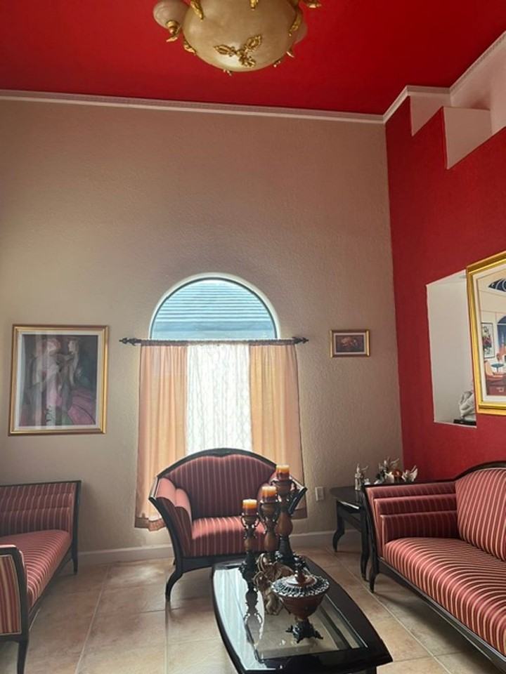 8310 Nw 162nd St - Photo 5 of 15