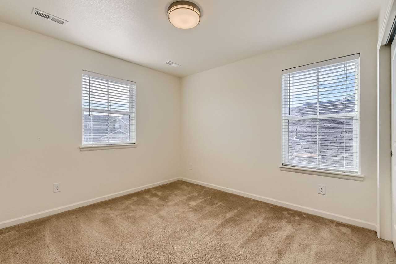 645 W 171st Pl - Photo 3 of 28