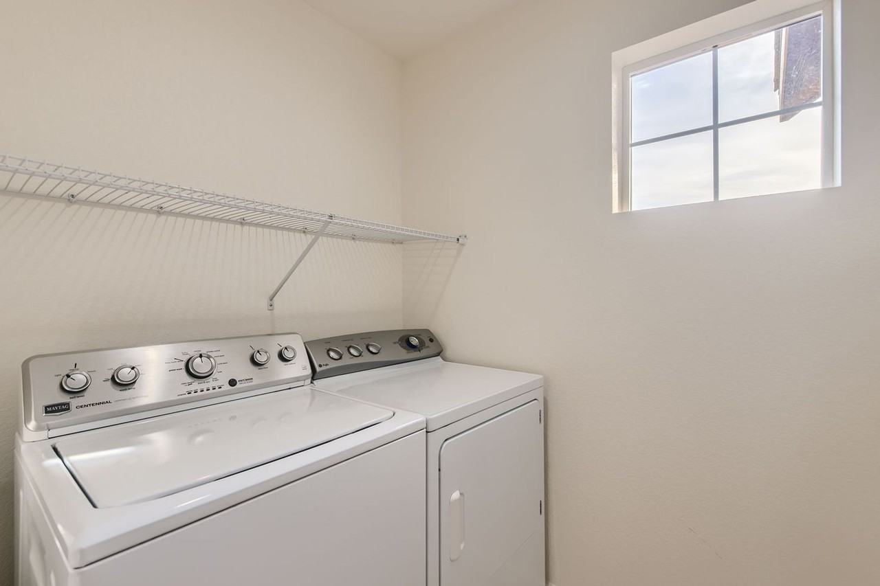 645 W 171st Pl - Photo 5 of 28