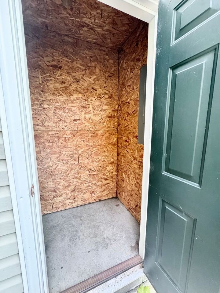 1100 Pine St #B - Photo 7 of 19